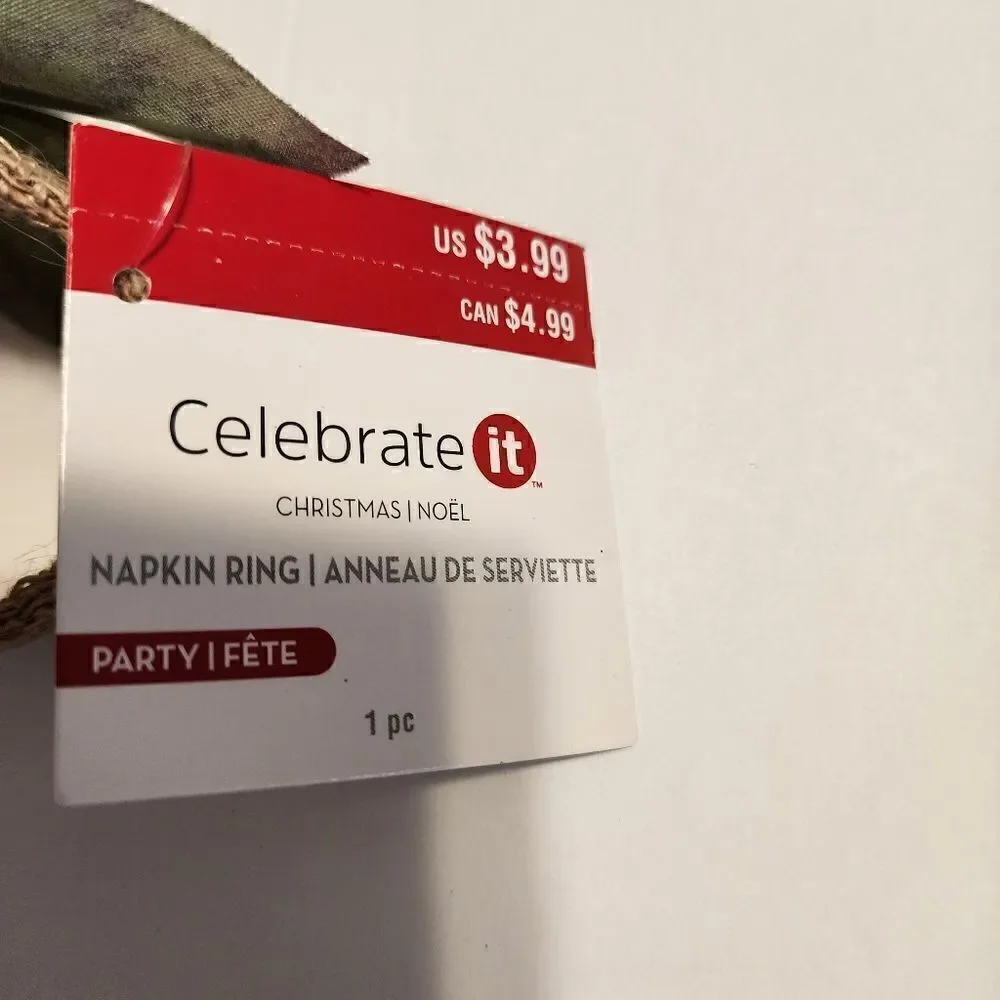 Celebrate it Set of Four Fall / Winter Napkins Holders NWT